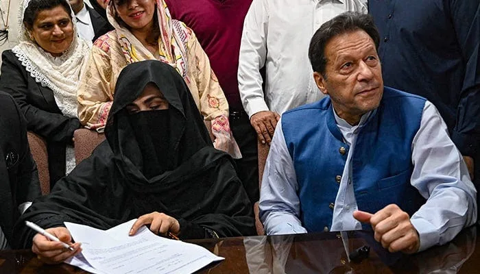 Bushra Bibi and Imran Khan photos
